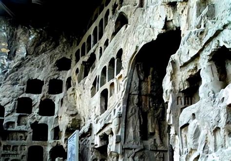 Die Jingmen Shihuang Gong Mausoleum: Erkundung der Geschichte und des kulturellen Reichtums Chinas!