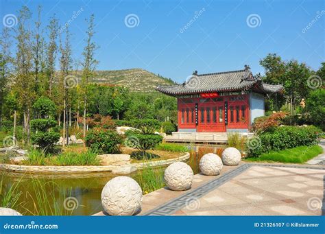 Der Jinan-Garten! Ein wahrer Ort der Ruhe und Kontemplation im Herzen von Liaocheng.