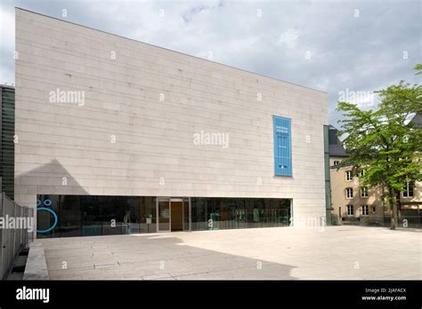 Das Maoming Museum: Schätze der Geschichte und Kunst in faszinierendem Glanz!