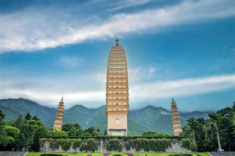 Die Pagoda des Yongzhen-Tempels – Eine Reise durch die Geschichte und Spiritualität Shuozhous!